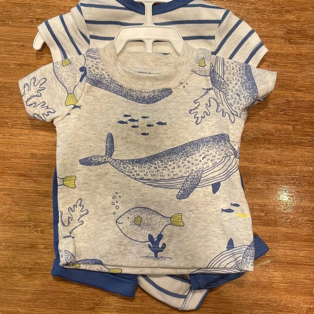 NWT carters baby newborn set